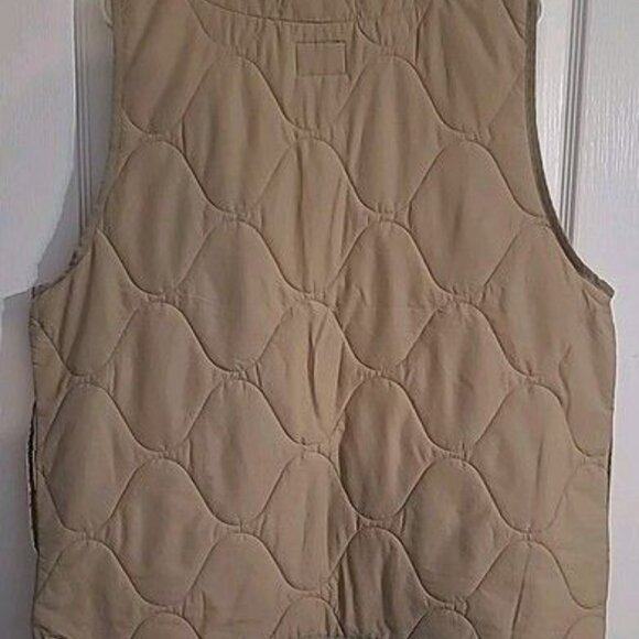 Nike Therma-FIT Military Insulated Men's Size Small Khaki Vest DX0890-247 New - Picture 3 of 6
